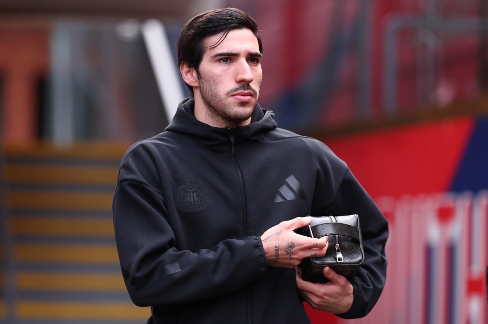 Sandro Tonali's agent insists that the star is happy at Newcastle