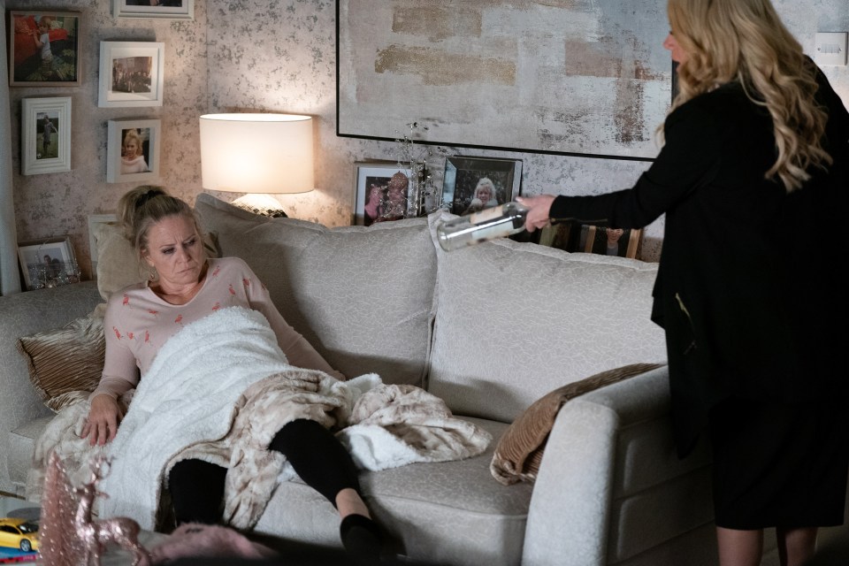 Best friend Sharon Watts gives Linda a dressing down