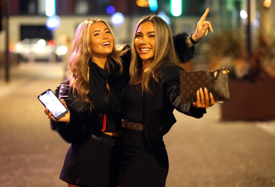 Two friends in Leeds were spotted posing in matching outfits the night before Christmas