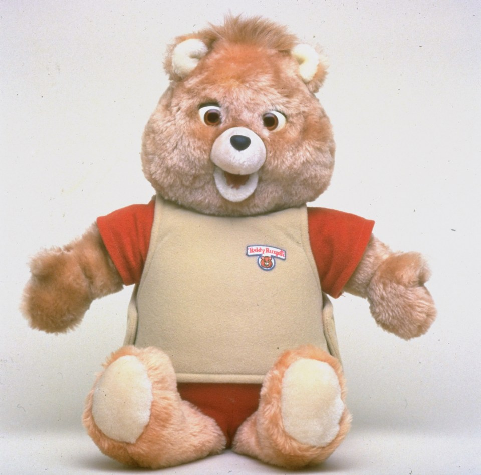 The Teddy Ruxpin bear could move and speak at the same time