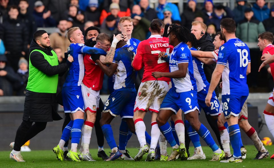 Wrexham and Bristol Rovers played out a 1-1 draw