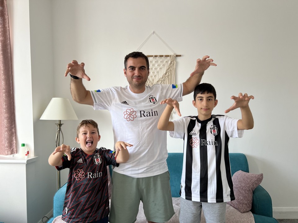 Kerem Akalin, with his children