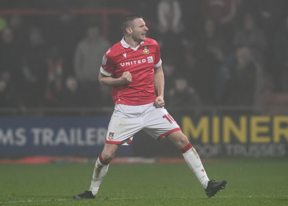 Paul Mullin scored an outrageous goal in Wrexham's 2-1 win over Blackpool