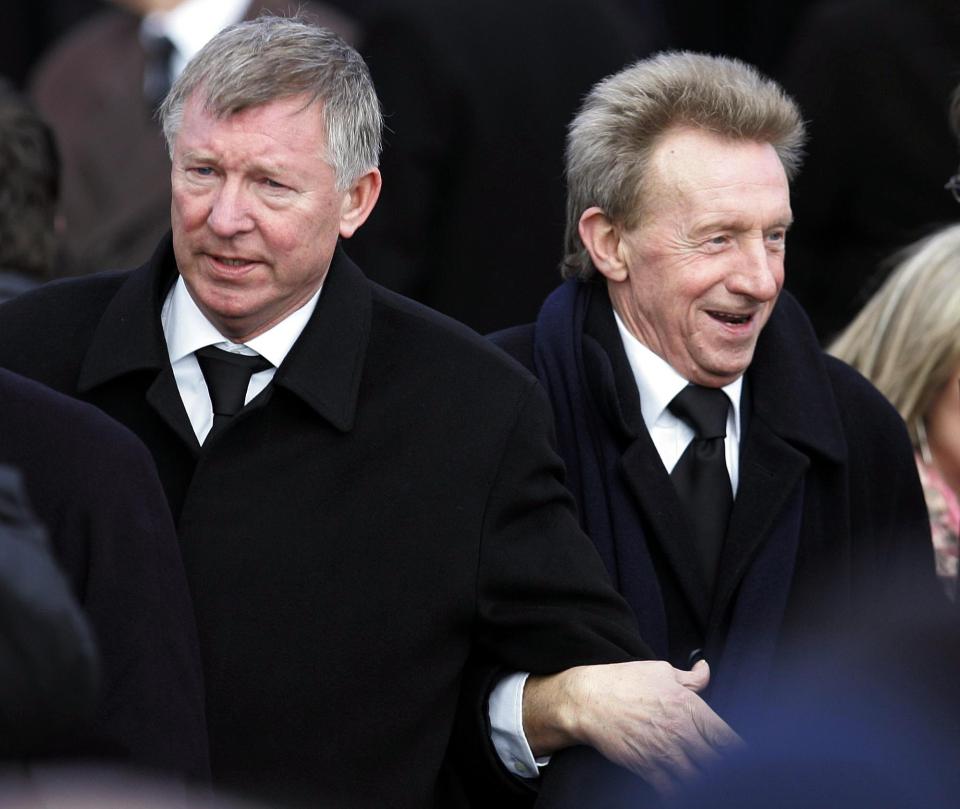 Sir Alex Ferguson and Denis Law at Jimmy Johnstone's funeral.