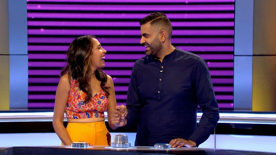 Dan and Sarah smiling during the "Take Two" lifeline on Ant & Dec's Limitless Win.