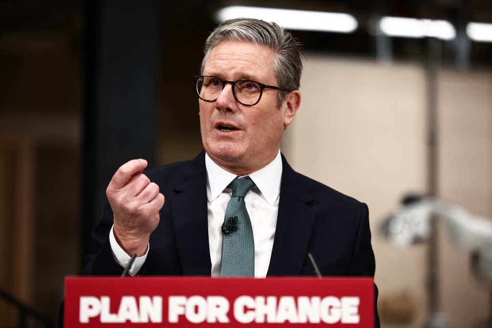 Keir Starmer giving a speech at a podium that reads "Plan for Change".