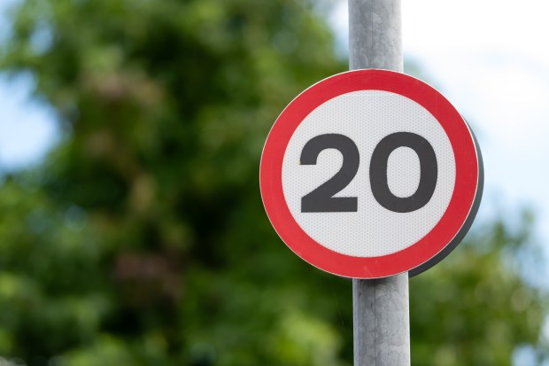 20 mph speed limit sign.