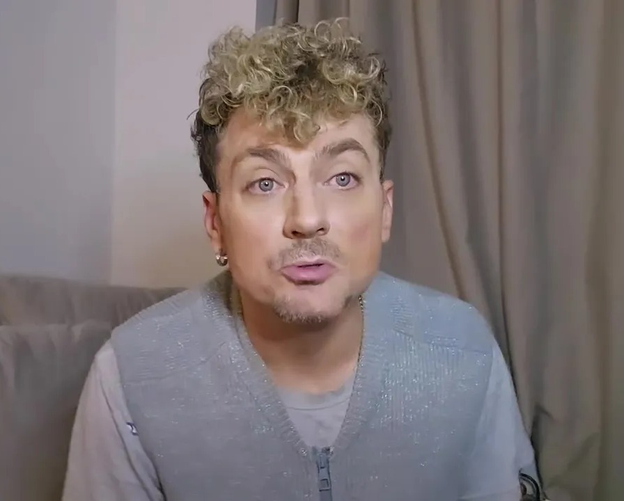 Paul Danan in a video.