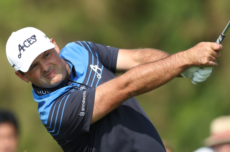 Patrick Reed golfing.