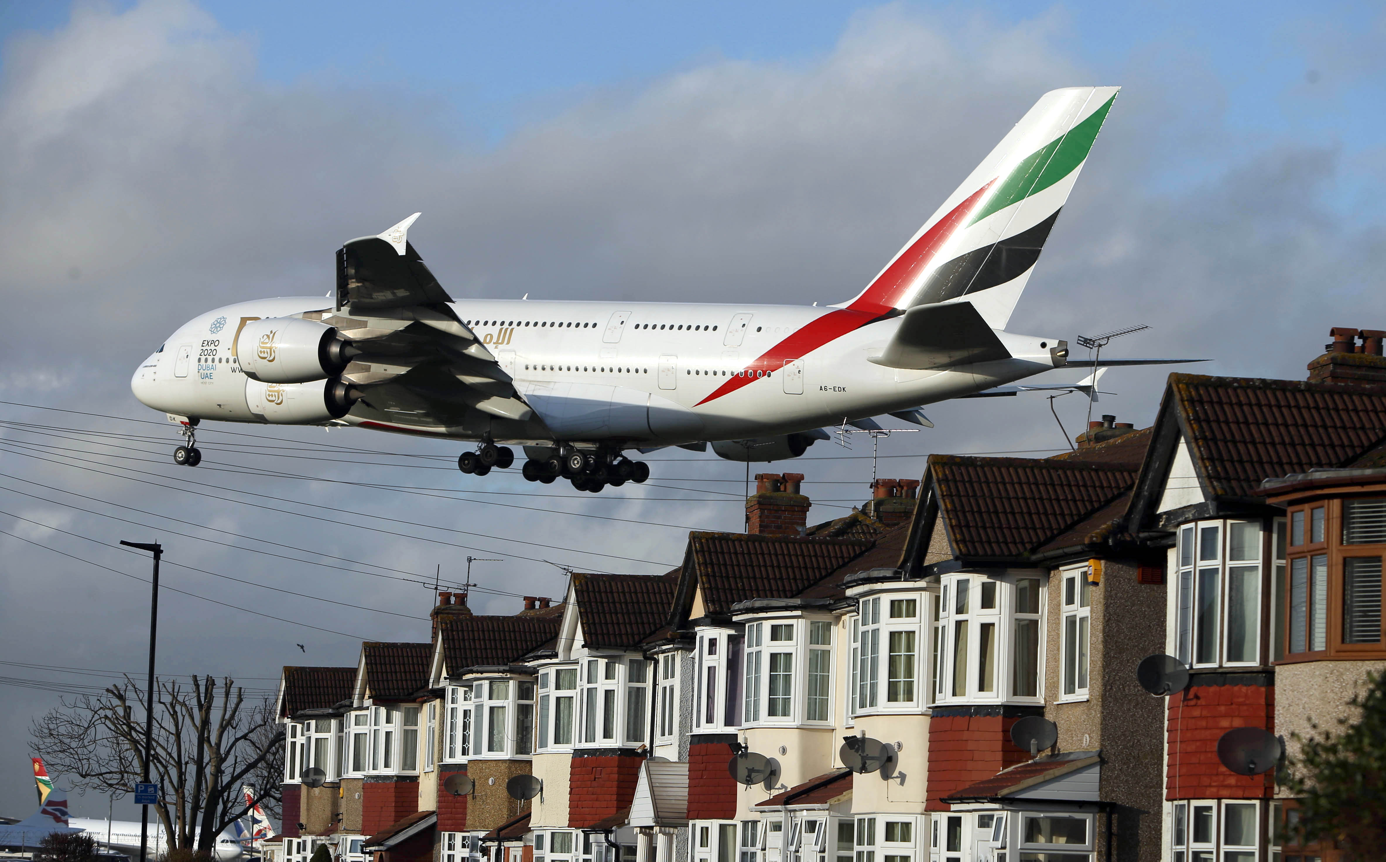 Living near an airport could harm your heart