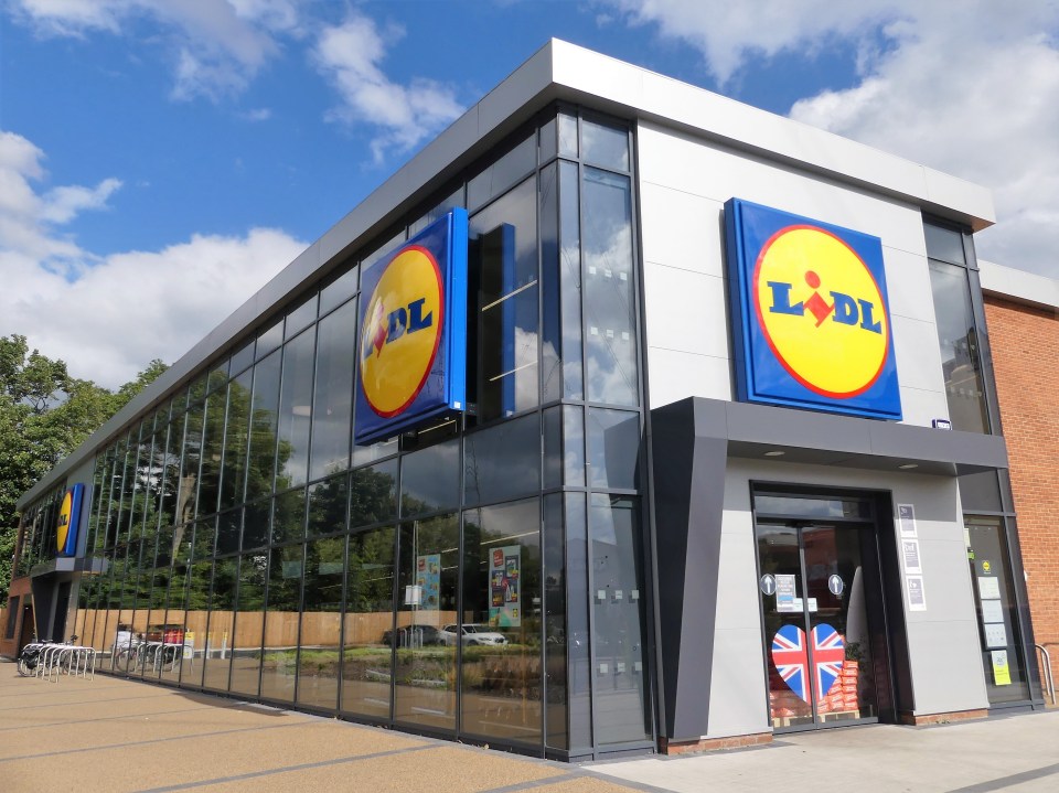 Lidl supermarket exterior.