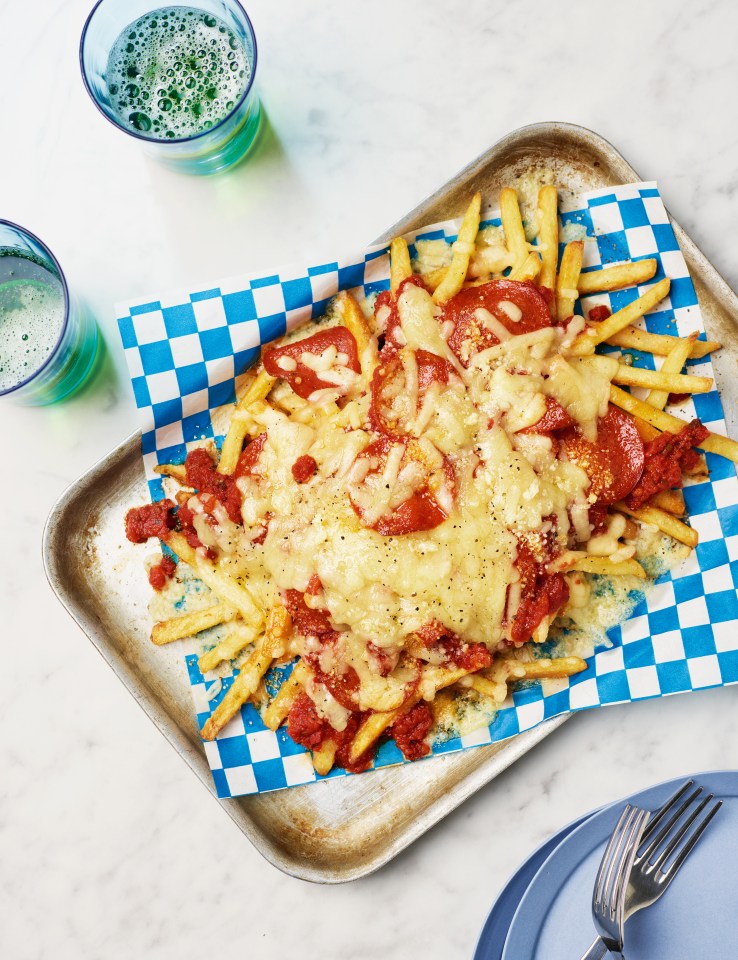 French fries topped with pizza sauce, pepperoni, and melted cheese.