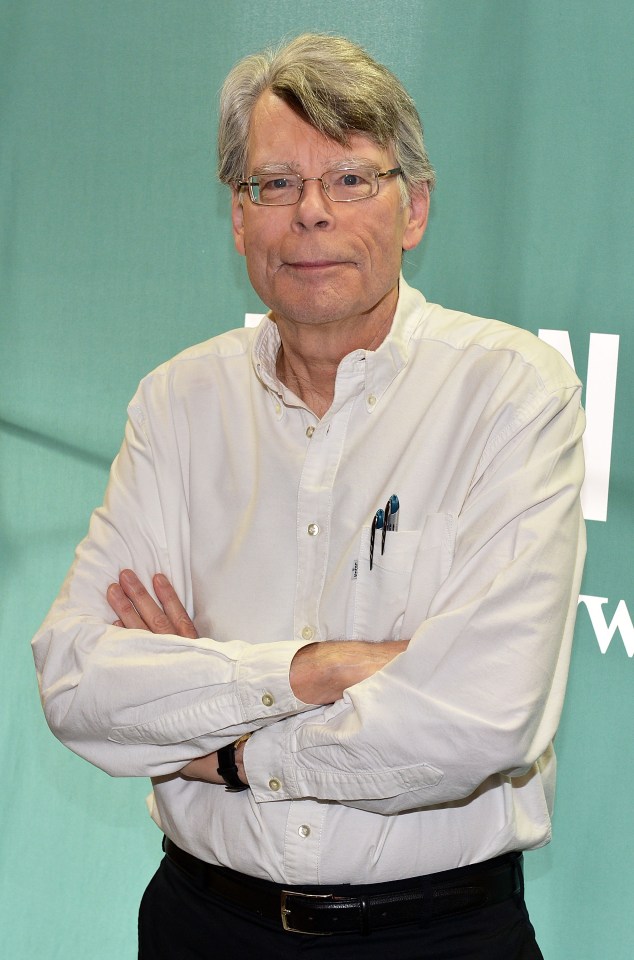 Stephen King at a book signing.