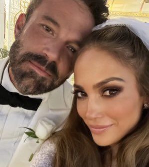 Jennifer Lopez and Ben Affleck's wedding photo.