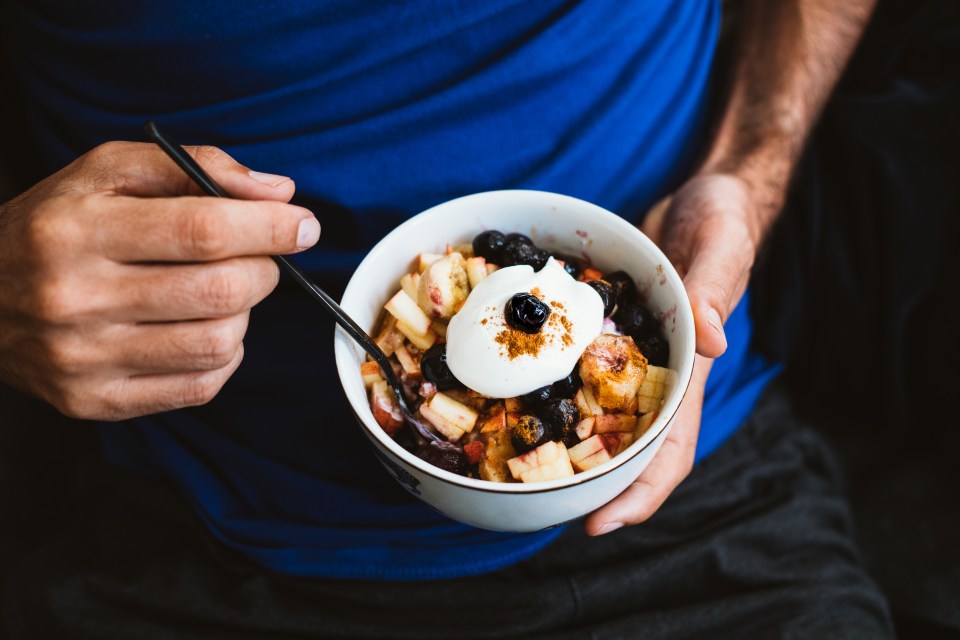 The optimal time to have breakfast is 7:11am, though anytime between 6am and 9:45am is good