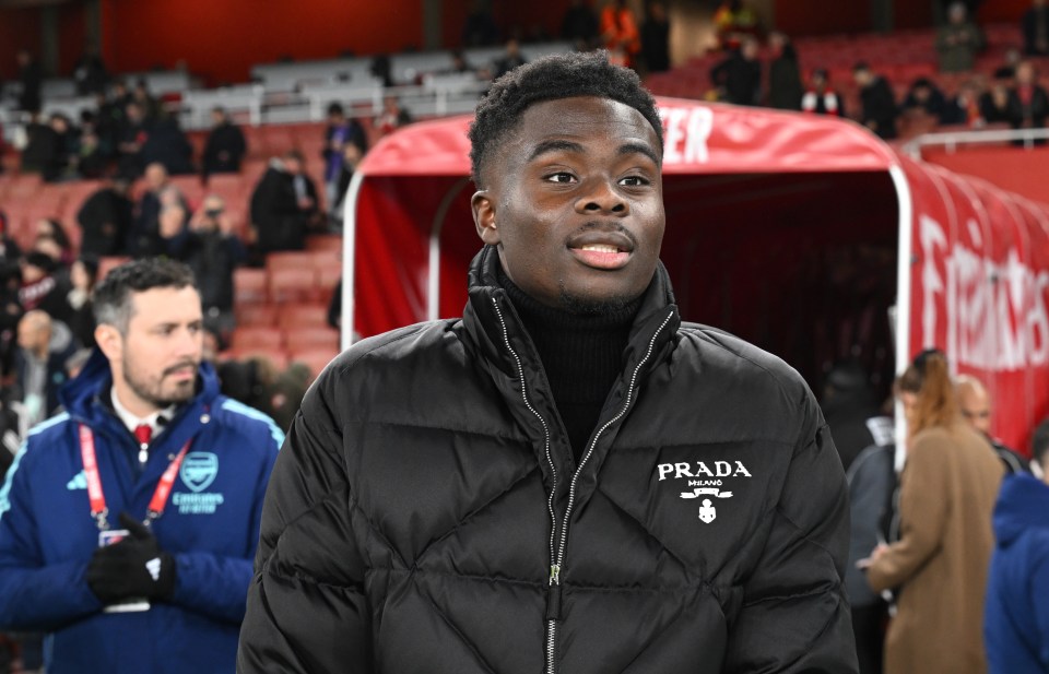 Bukayo Saka of Arsenal on the sidelines.