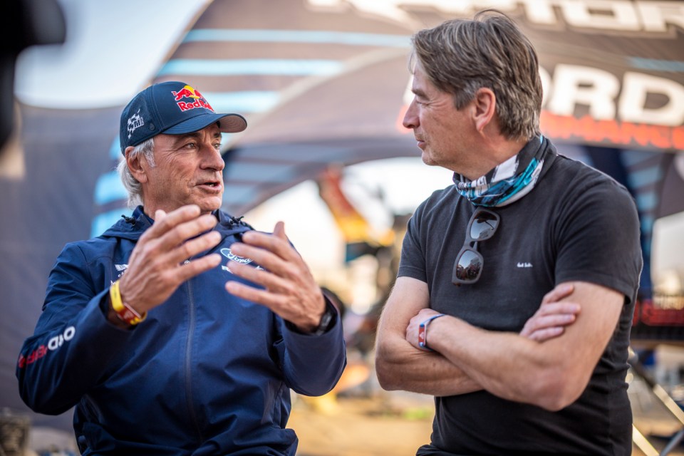 Motorsport legend Carlos Sainz - dad of the F1 star - is currently taking part in the gruelling Dakar rally in the Saudi desert