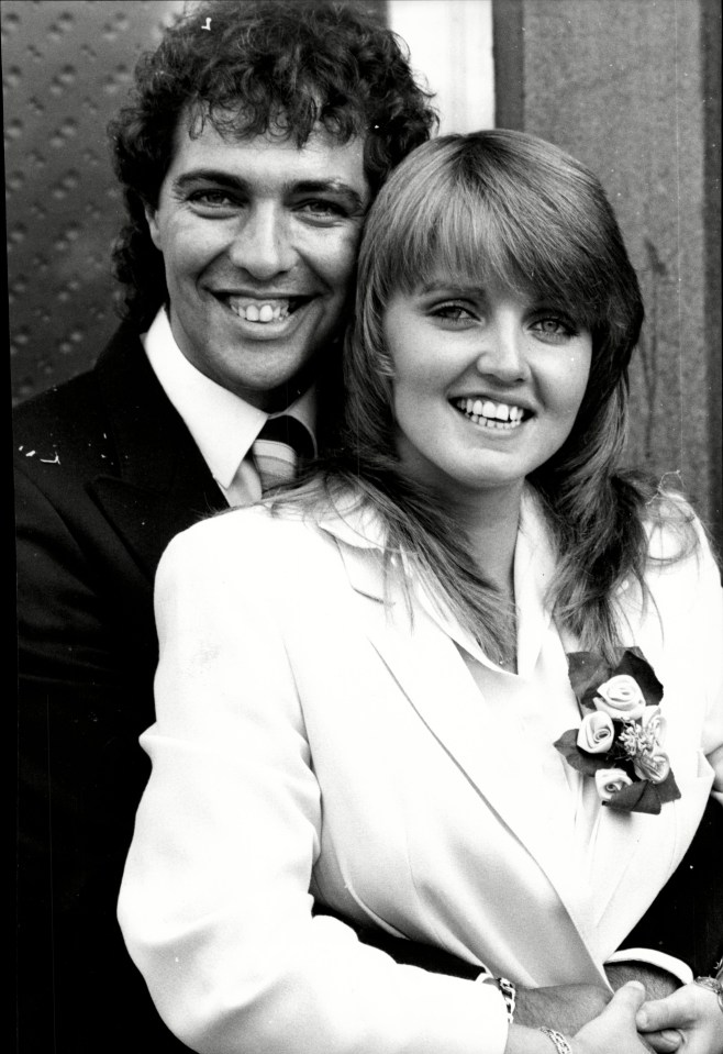 Linda Nolan of the Nolan Sisters marrying Brian Hudson in Blackpool.