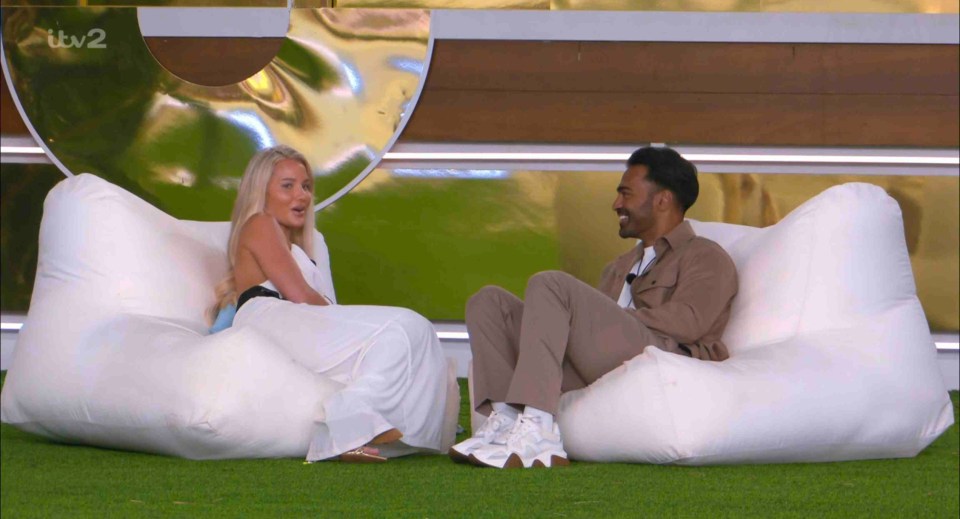 Grace Jackson and Nas Majeed in conversation on ITV2 Love Island.