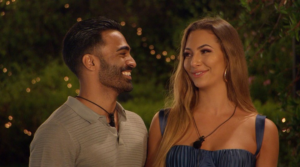 Shaughna and Demi on a date with new islander Jamie on Love Island.