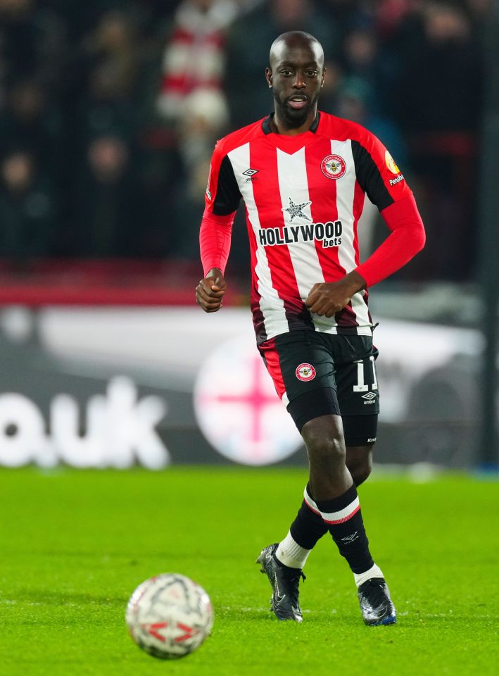 Yoane Wissa of Brentford playing soccer.