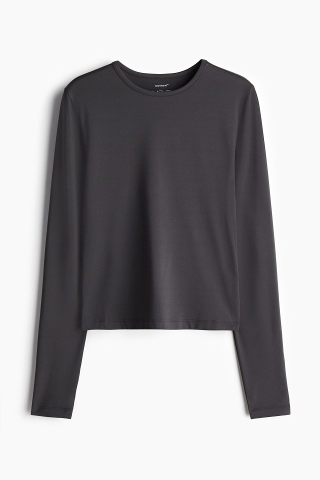 Dark gray long-sleeve cropped shirt.