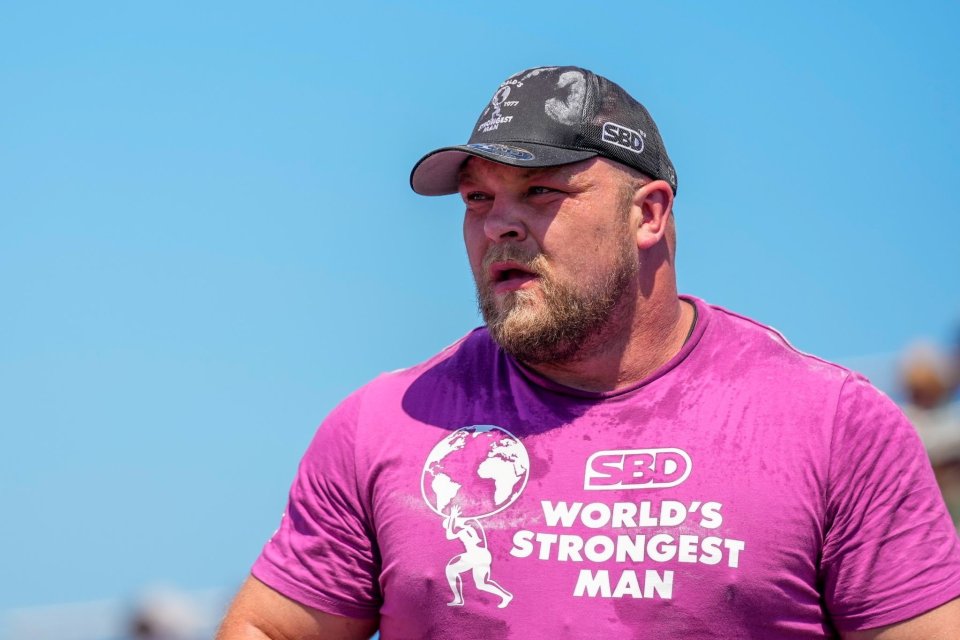 Kane Francis, England's Strongest Man, with a leg injury.  Fellow competitors are fundraising for his recovery.