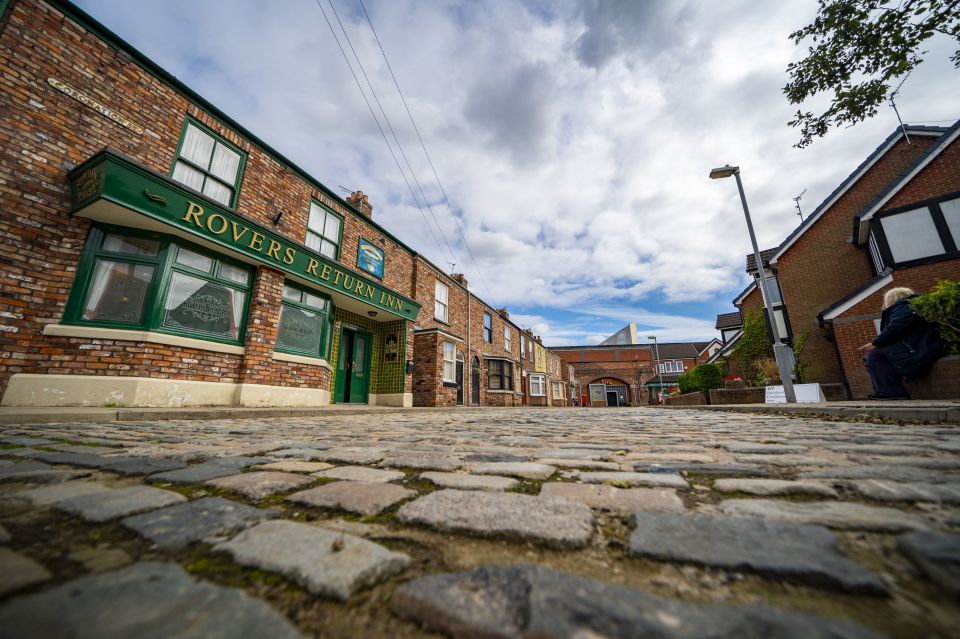 File photo dated 19/09/21 of a general view of The Rovers Return, Coronation Street, Greater Manchester. The latest murderer to stalk the cobbles of Coronation Street is set to claim a second victim as he tries to cover up his first killing. Stephen Reid, the son of hairdresser Audrey Roberts, pushed Leo Thompkins from a […]