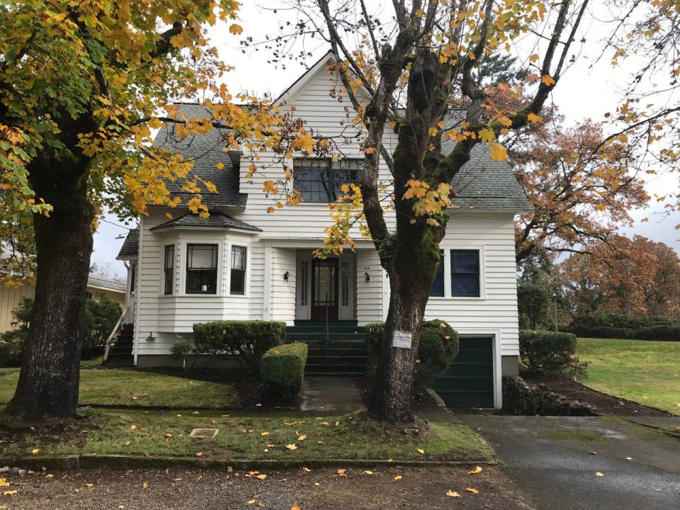 You’d be dead lucky – or should that be undead lucky? – to land this detached home in Oregon