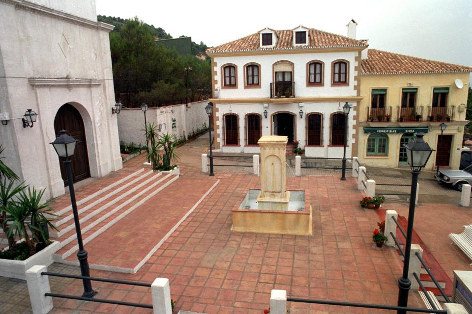 Plaza Los Barcos, Eldorado set.