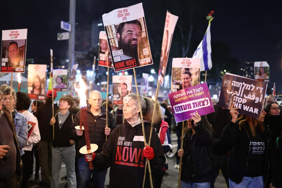 Protestors demanding the return of prisoners held by Hamas.