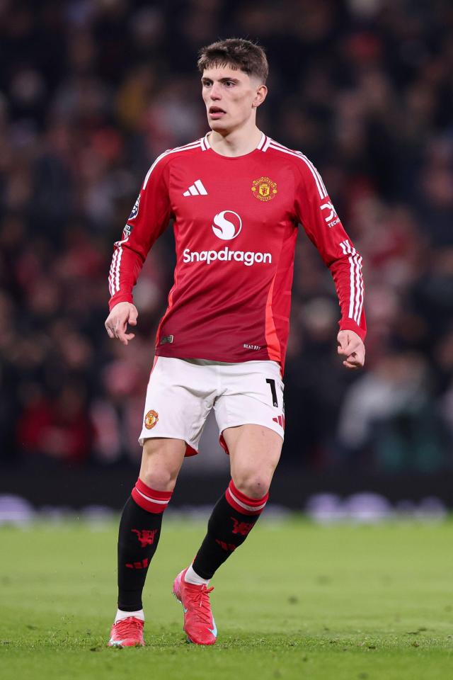 Alejandro Garnacho of Manchester United playing soccer.