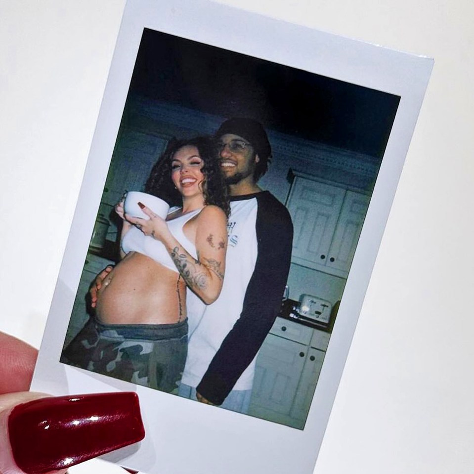 Photo of Jesy Nelson and her boyfriend, Zion Foster, in a kitchen; Nelson is pregnant.