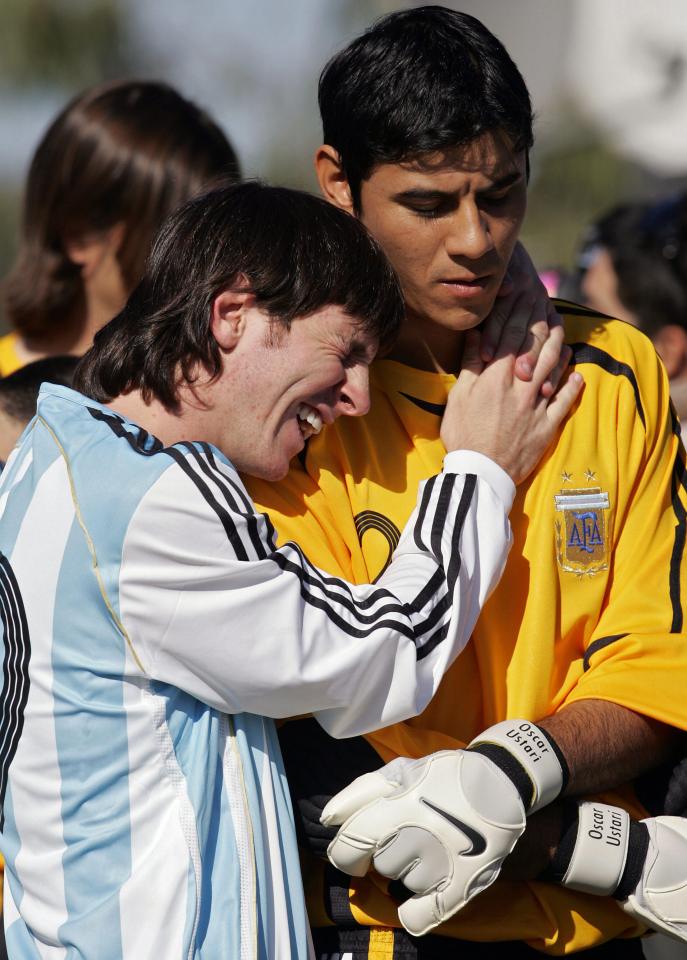 Lionel Messi and Oscar Ustari of the Argentinan national soccer team.