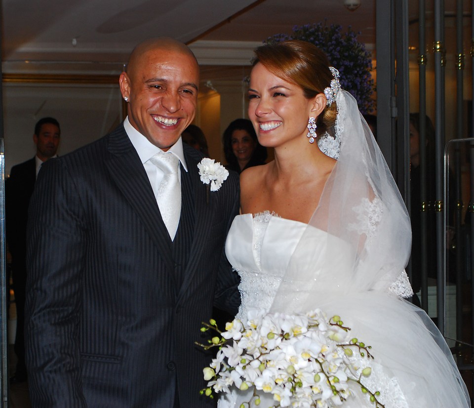 Roberto Carlos and Mariana Lucon on their wedding day.