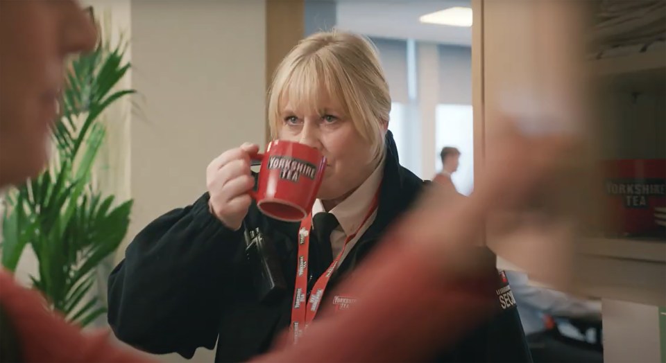 Sarah Lancashire in a Yorkshire Tea advertisement parodying Happy Valley.