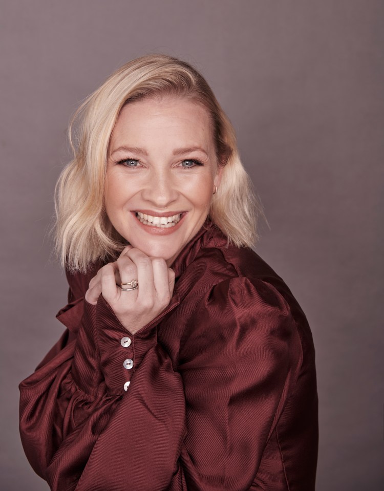 Headshot of Joanna Page smiling.