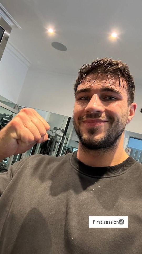 Smiling Tommy Fury after his first gym session.