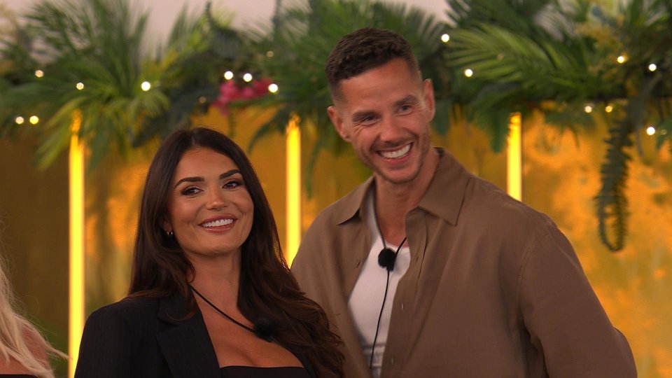 India Reynolds and Scott Thomas on Love Island: All Stars.