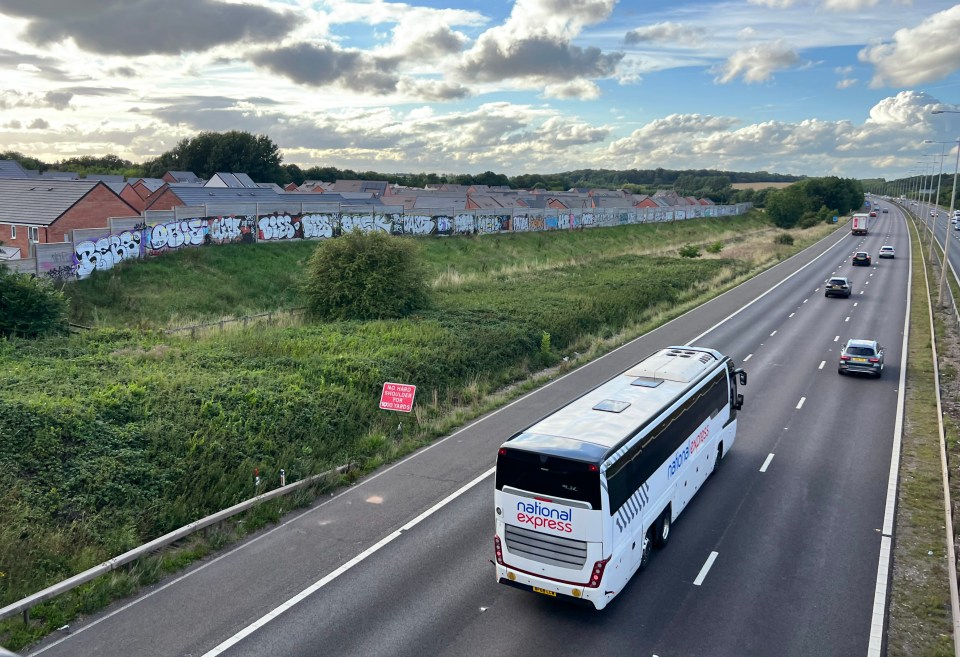 Ms Lawrence compared the fencing to that seen along the motorway, including at The Kingsgate development, in Shepshed, Leics - right next to the M1