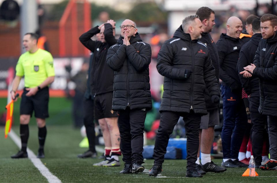 Tamworth manager Andy Peaks reacts on the touchline.