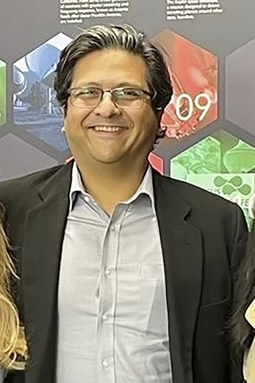 Shahzada Dawood, SETI Institute Trustee.